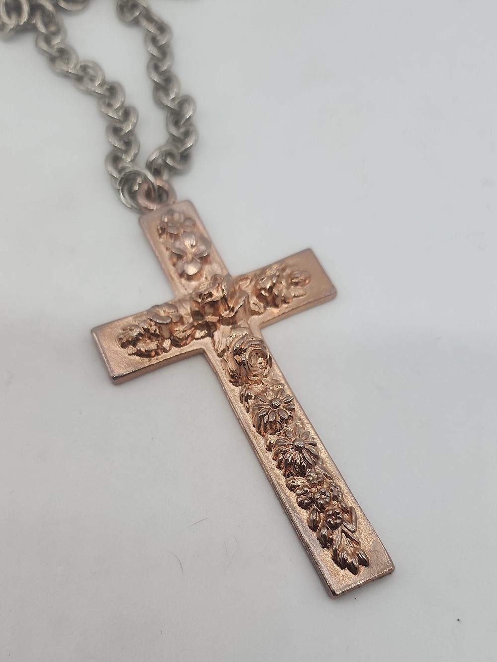 GASOLINE GLAMOUR Rose Gold Floral cross NECKLACE🌹🌹🌹